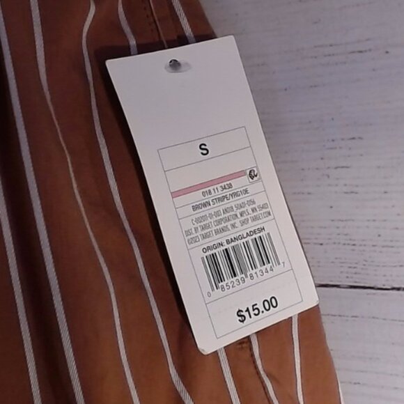 Shorts - Picture 2 of 3